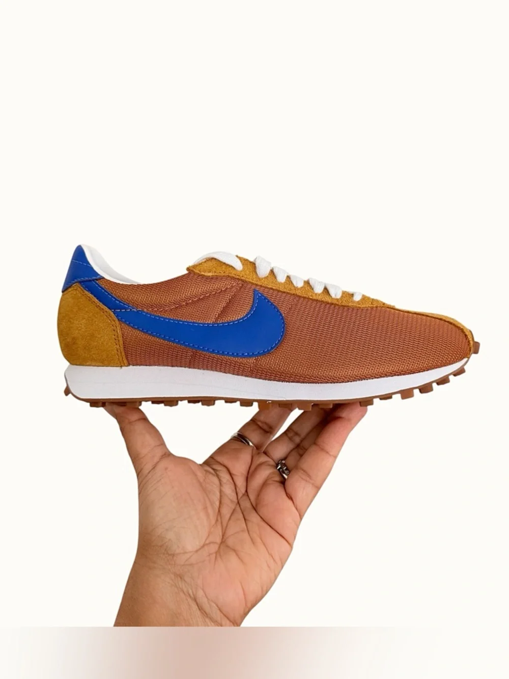 Nike LD- 1000 Women’s Retro Running Sneakers